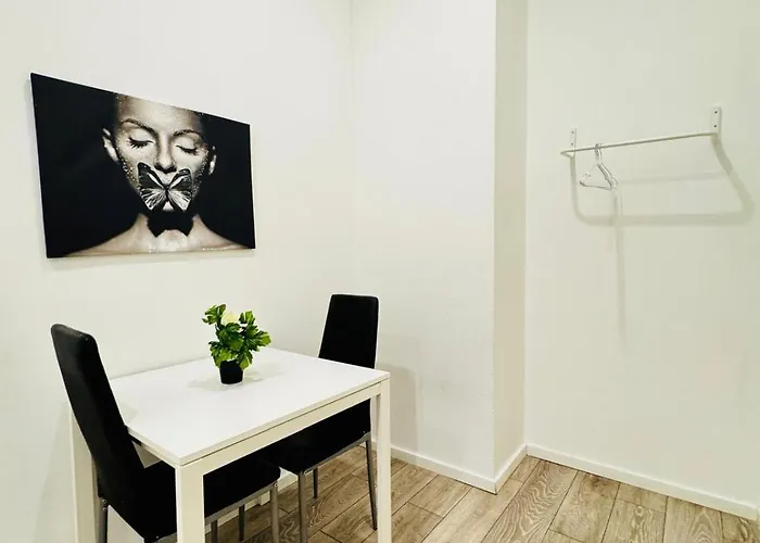 Апартаменты Private In Affordable 5-bedroom *