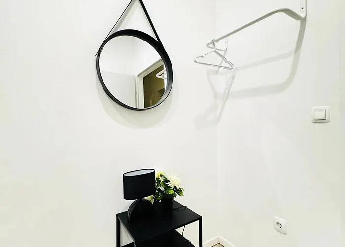 Private In Affordable 5-bedroom * Вена