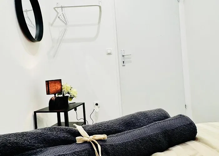 Апартаменты Private In Affordable 5-bedroom *