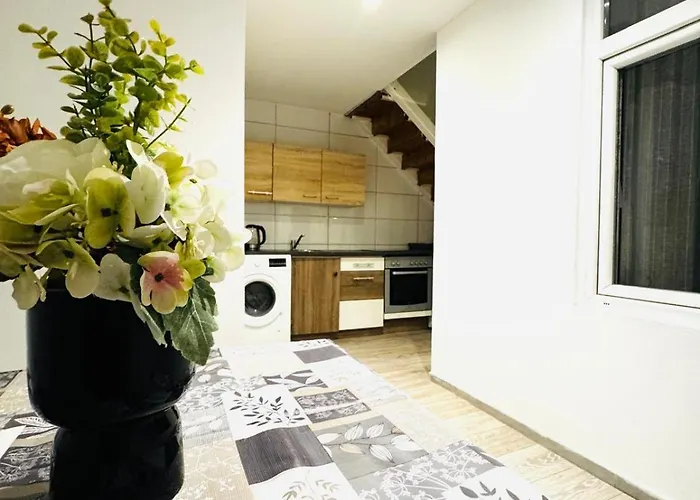 Private In Affordable 5-bedroom *
