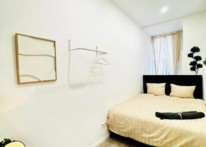 Private In Affordable 5-bedroom *