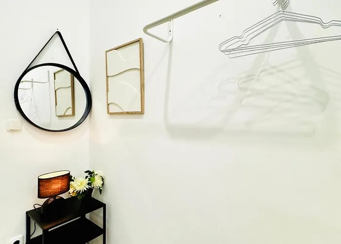 Private In Affordable 5-bedroom Апартаменты