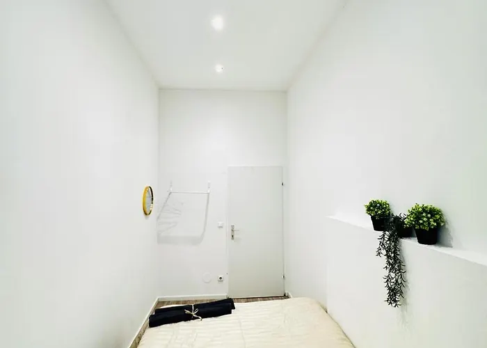 Private In Affordable 5-bedroom *