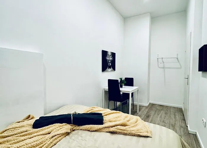 Апартаменты Private In Affordable 5-bedroom *