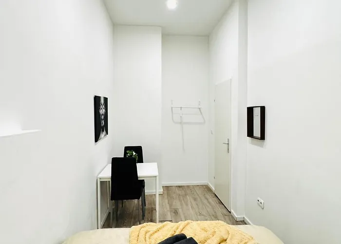 Апартаменты Private In Affordable 5-bedroom *