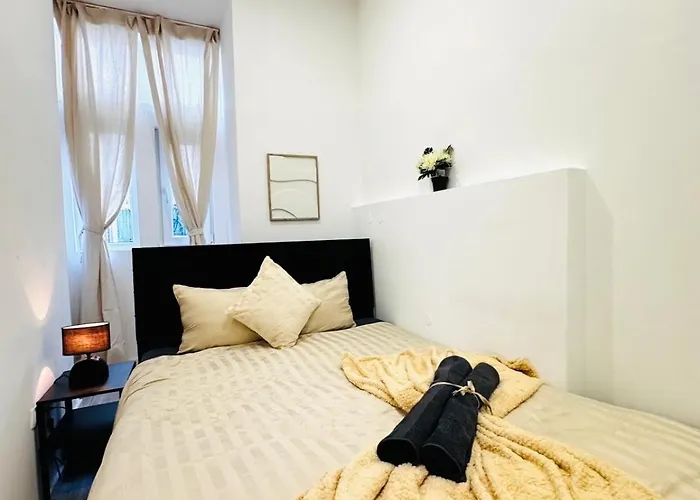 Private In Affordable 5-bedroom * Вена