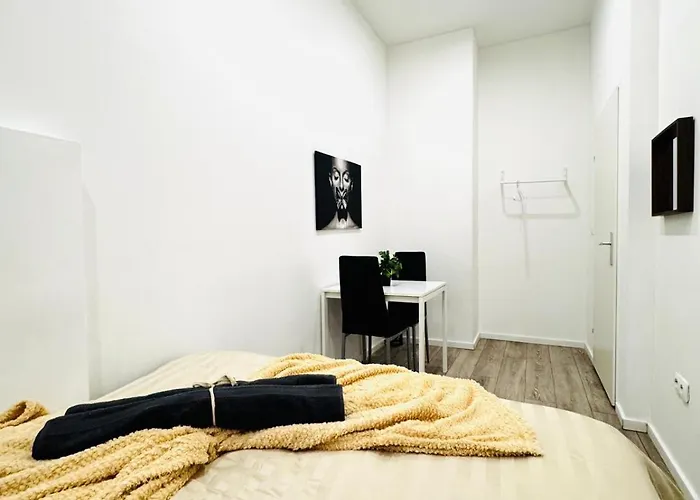 Private In Affordable 5-bedroom *