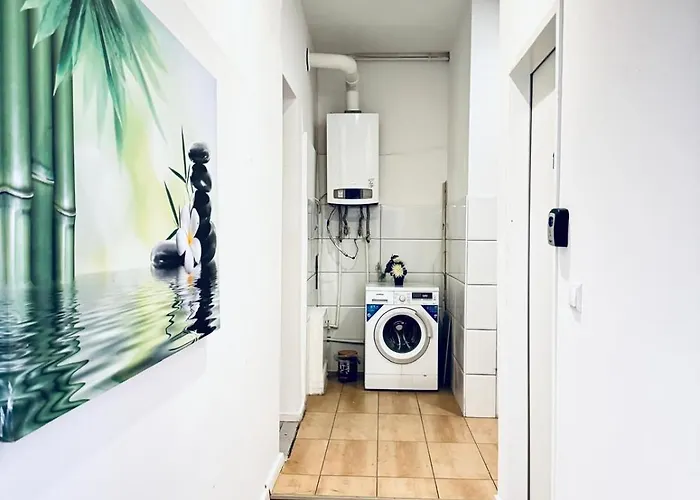 Private In Affordable 5-bedroom Апартаменты Вена