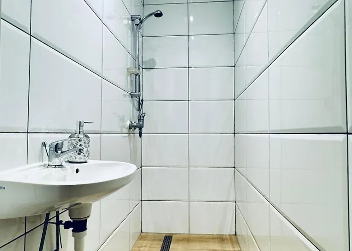 Апартаменты Private In Affordable 5-bedroom