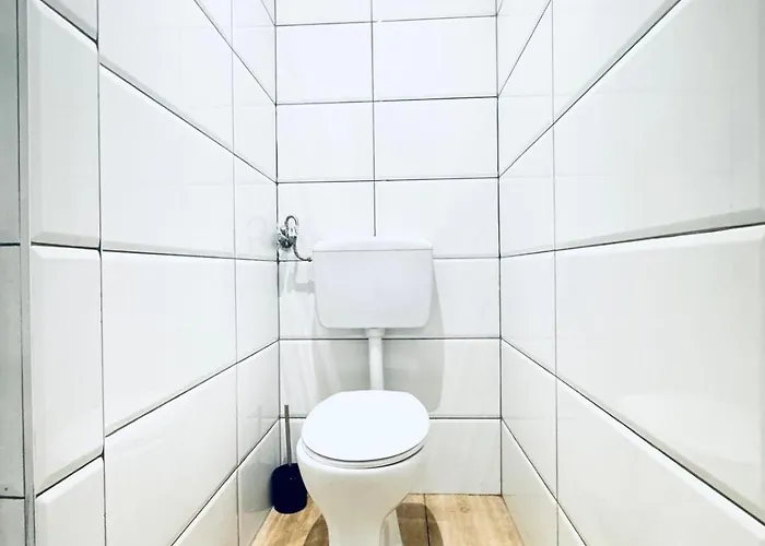 Апартаменты Private In Affordable 5-bedroom Вена